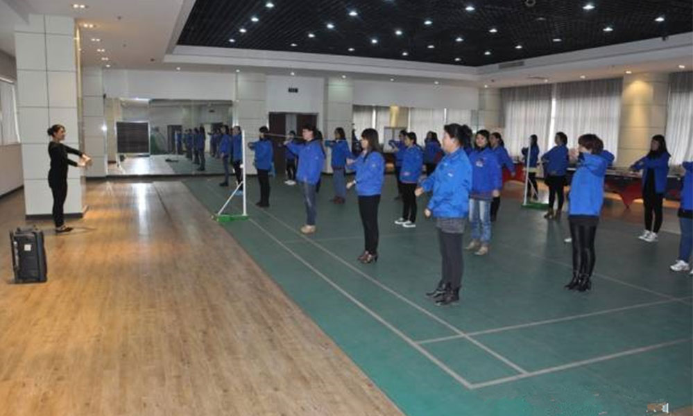 2015年太阳成tyc7111cc舞蹈班——提升员工“品味生活